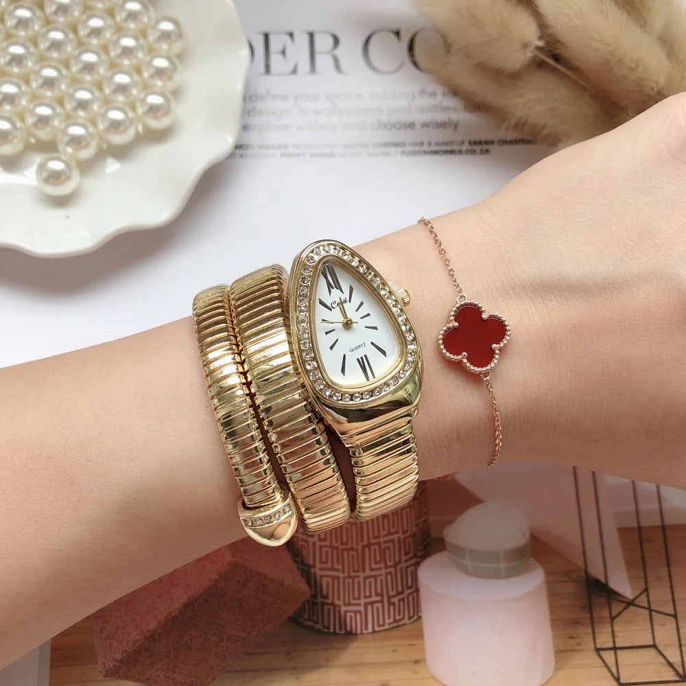 W&W Mode | Luxuriöse Goldene Wickelarmbanduhr