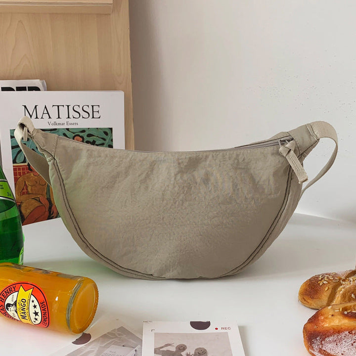 Halbmond-Crossbody-Tasche