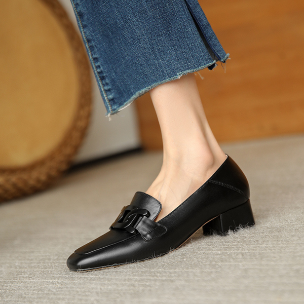 Damen Slipper aus Leder mit orthopädischer Passform