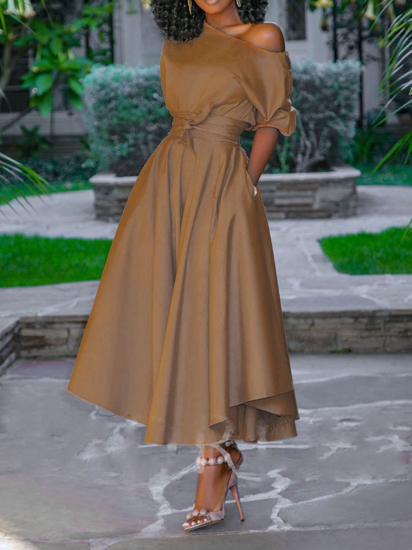 Damen-Midikleid mit asymmetrischem Ausschnitt und Reißverschluss
