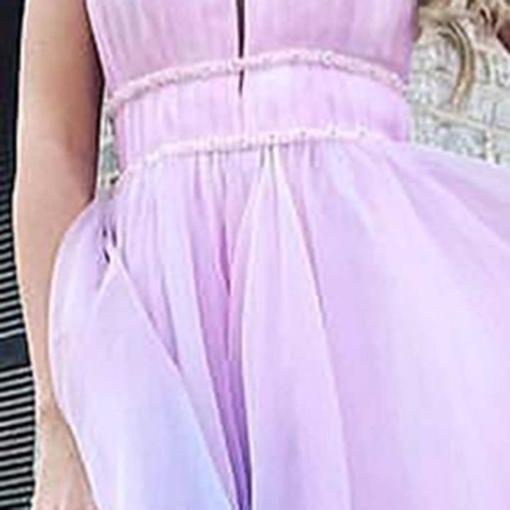 Damen Maxikleid mit tiefem V-Ausschnitt und schwingendem Tüllrock W&W Mode