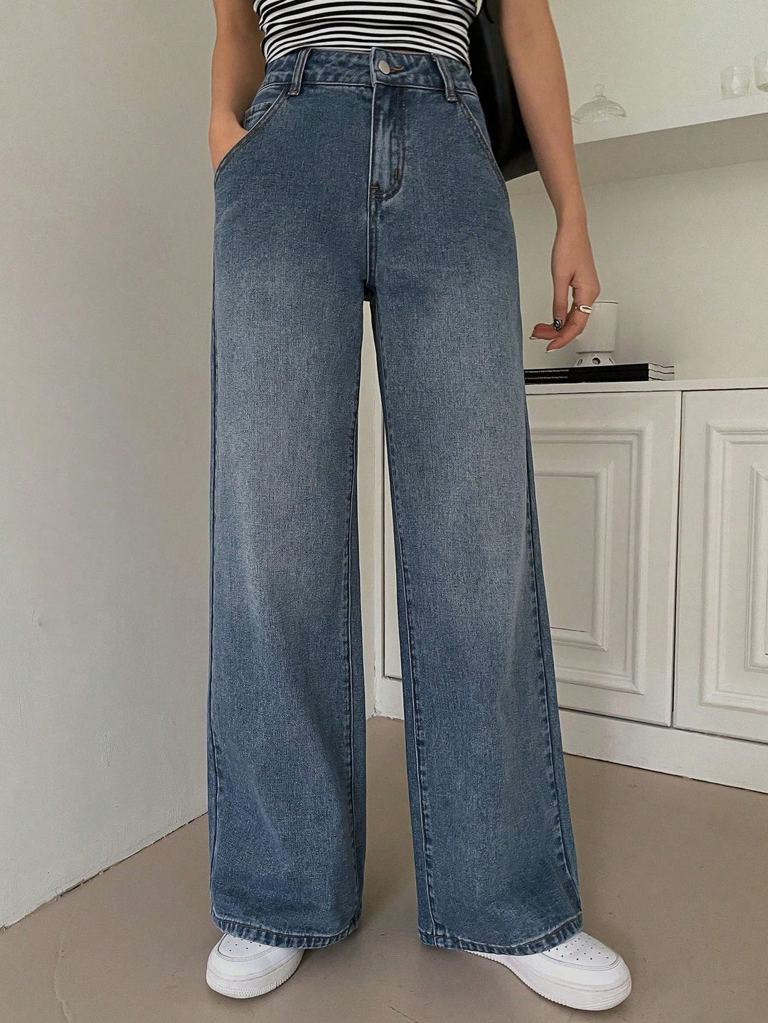W&W Mode | Figurfreundliche High-Waist Weite Jeans