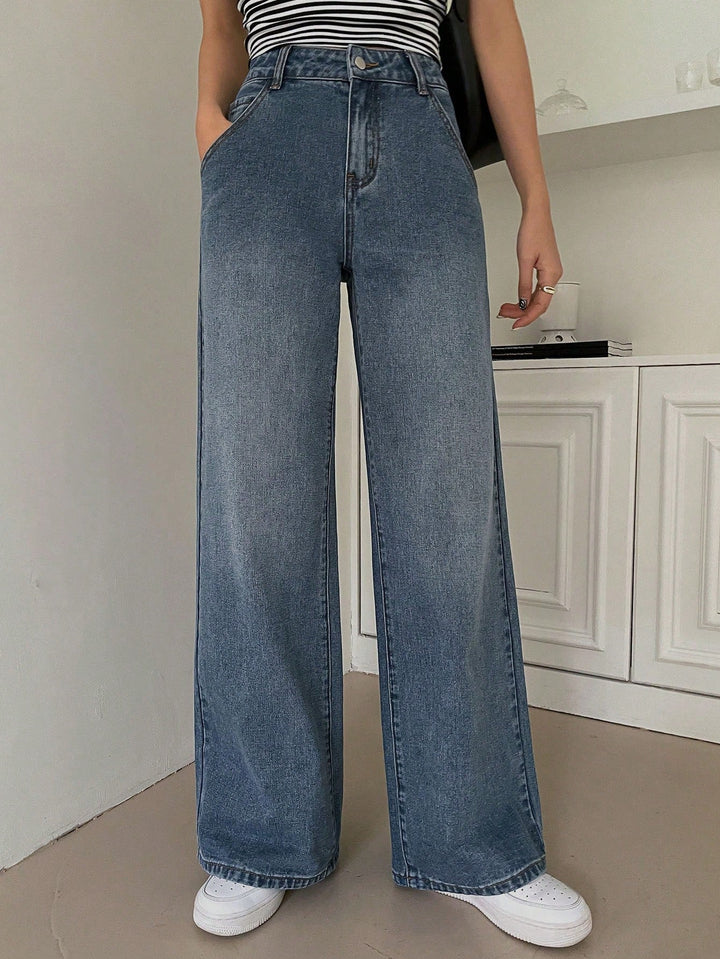 W&W Mode | Figurfreundliche High-Waist Weite Jeans