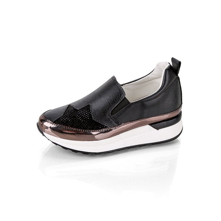 Damen Slip-On Sneakers mit glitzerndem Obermaterial und komfortabler Sohle W&W Mode