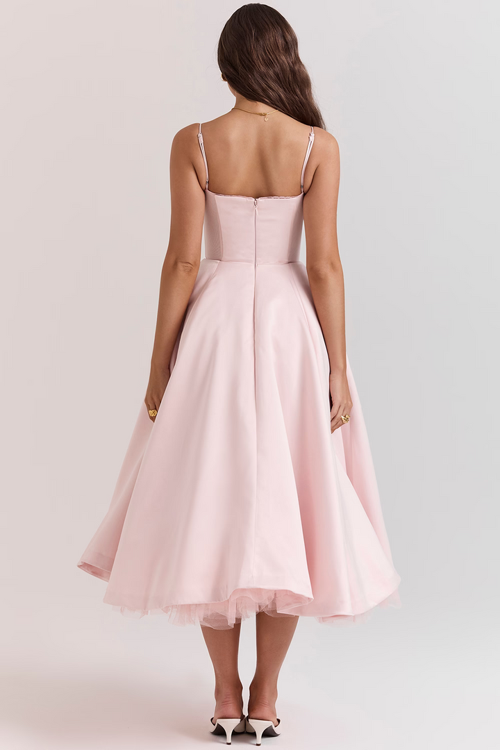 W&W Mode | Elegantes Schlankheitskleid