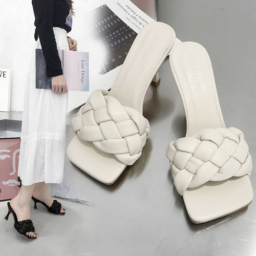 Damen Hochfront-Pantoletten mit geflochtenem Obermaterial und elegantem Absatz W&W Mode