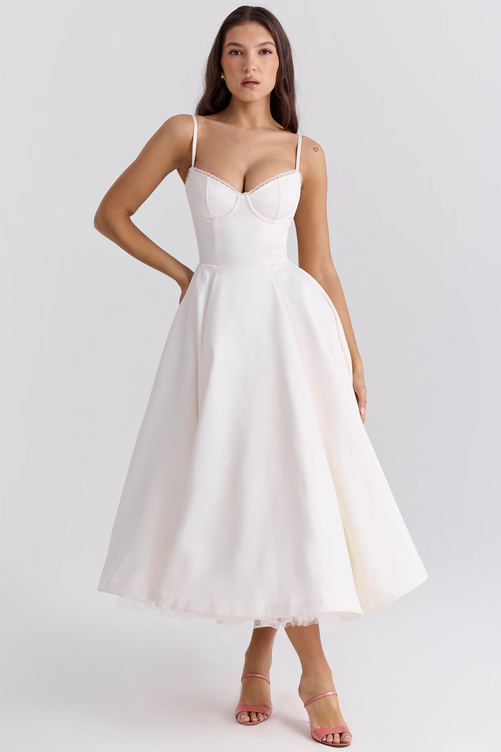 W&W Mode | Elegantes Schlankheitskleid