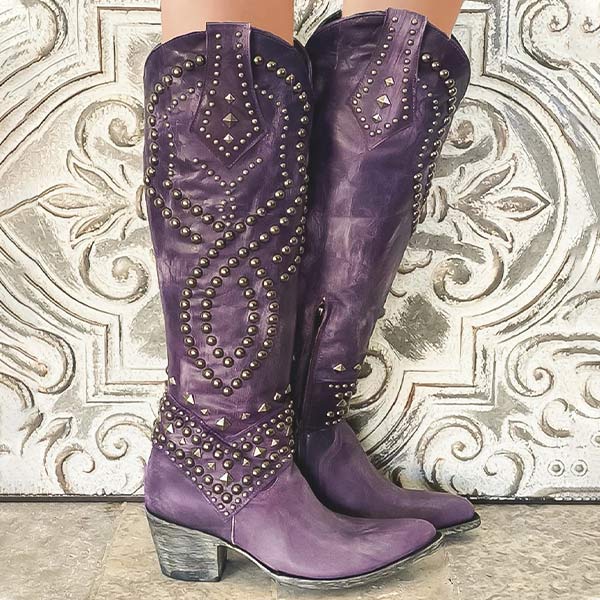 W&W Mode - Hohe Stiefel Mit Metallnieten Und Kobigem Absatz