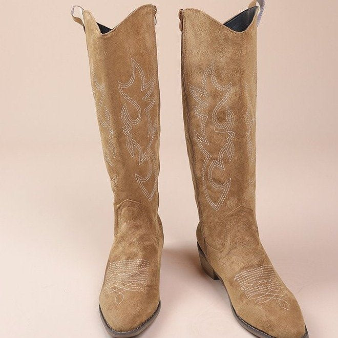 W&W Mode | Bestickte V-schnitt Stiefel