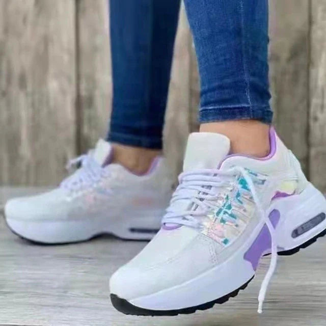 W&W Mode - Vulkanisierte Keilsneaker mit Schnürung