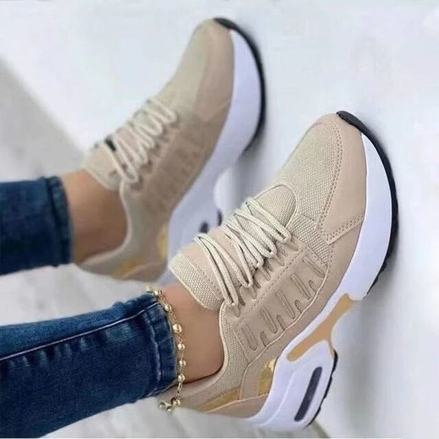 W&W Mode - Vulkanisierte Keilsneaker mit Schnürung