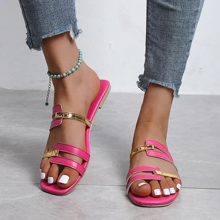Damen-Sandalen mit flacher Sohle und mehreren Riemen