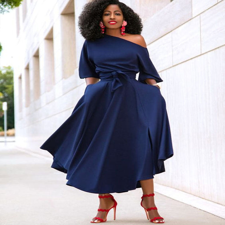 Damen-Midikleid mit asymmetrischem Ausschnitt und Reißverschluss