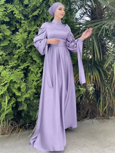 Damen Satin-Maxikleid mit Gürtel und passendem Schal