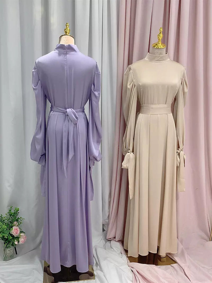 Damen Satin-Maxikleid mit Gürtel und passendem Schal
