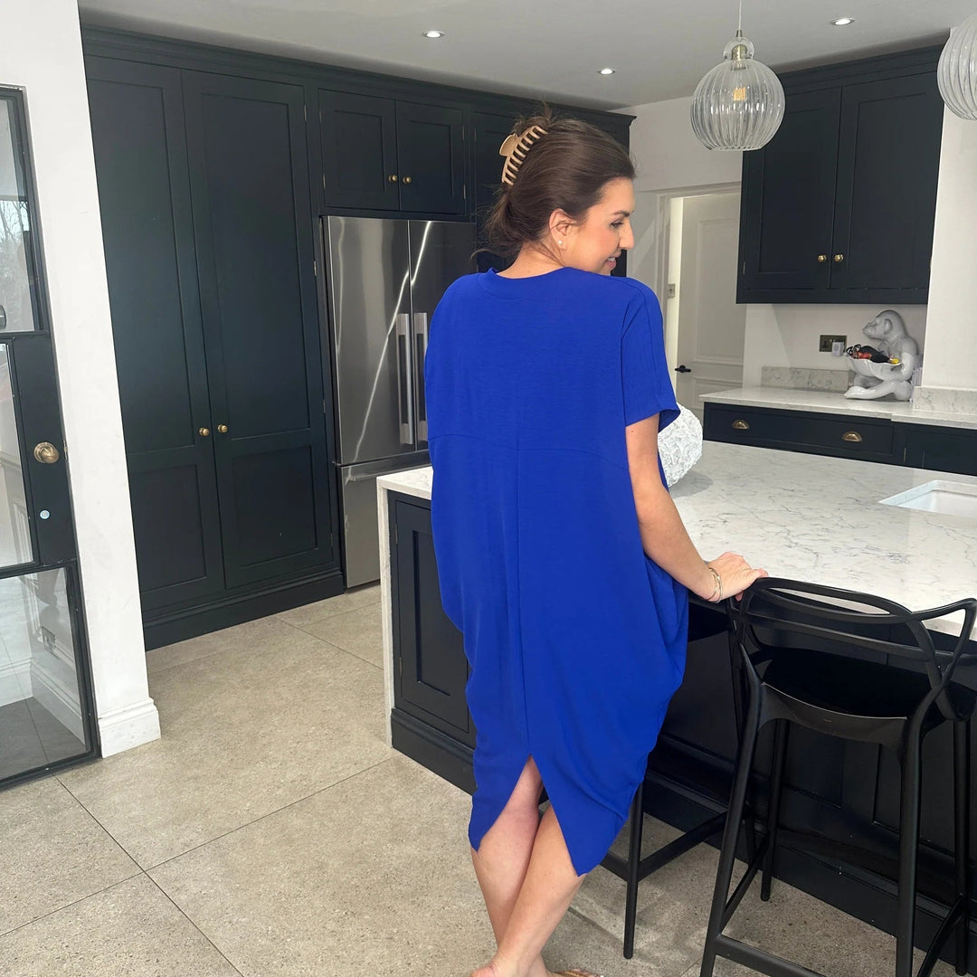 Kleid mit V-Ausschnitt | Unser Bestseller 2024
