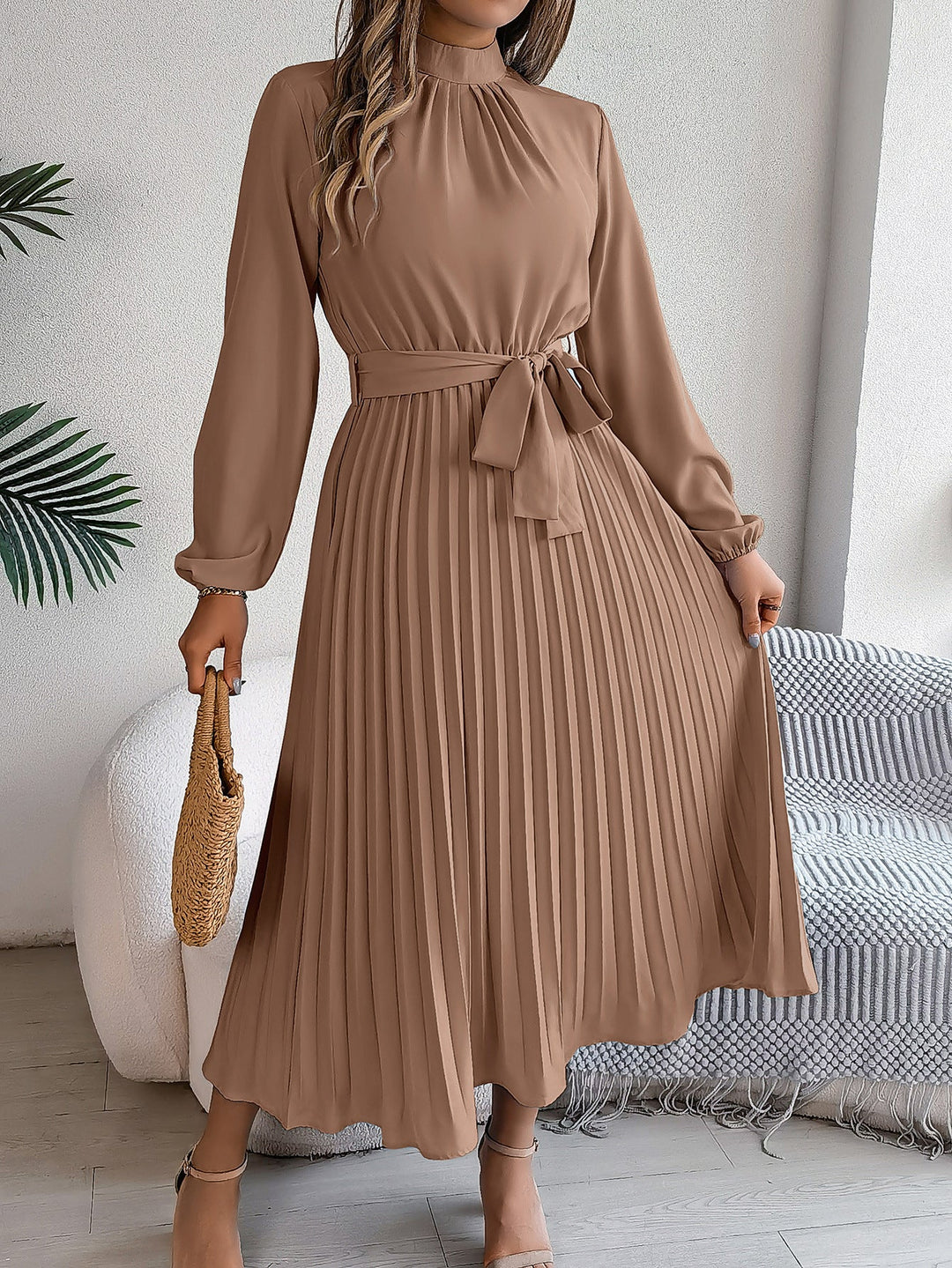 W&W Mode | Elegantes Und Zeitloses Plissee Kleid