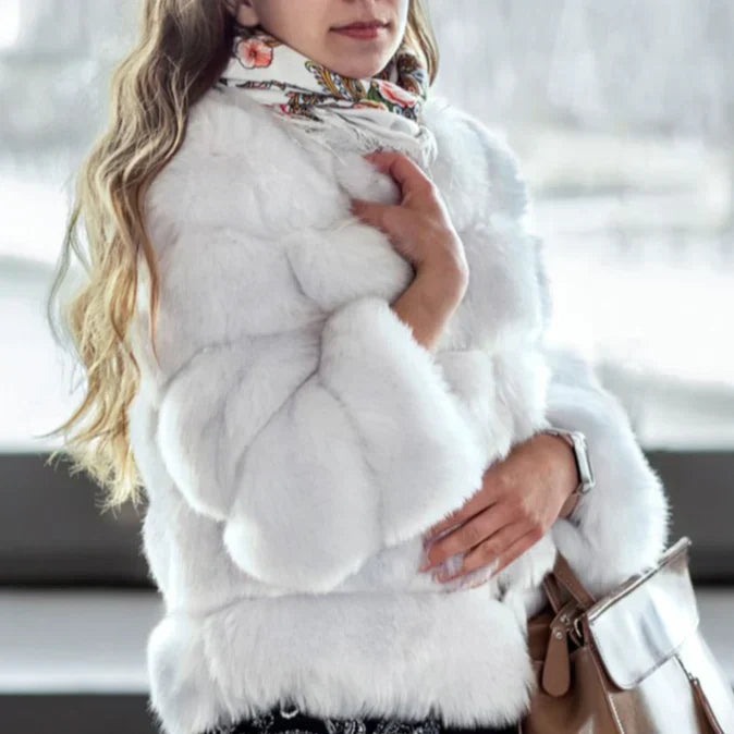 W&W Mode | Elegante Pelzjacke