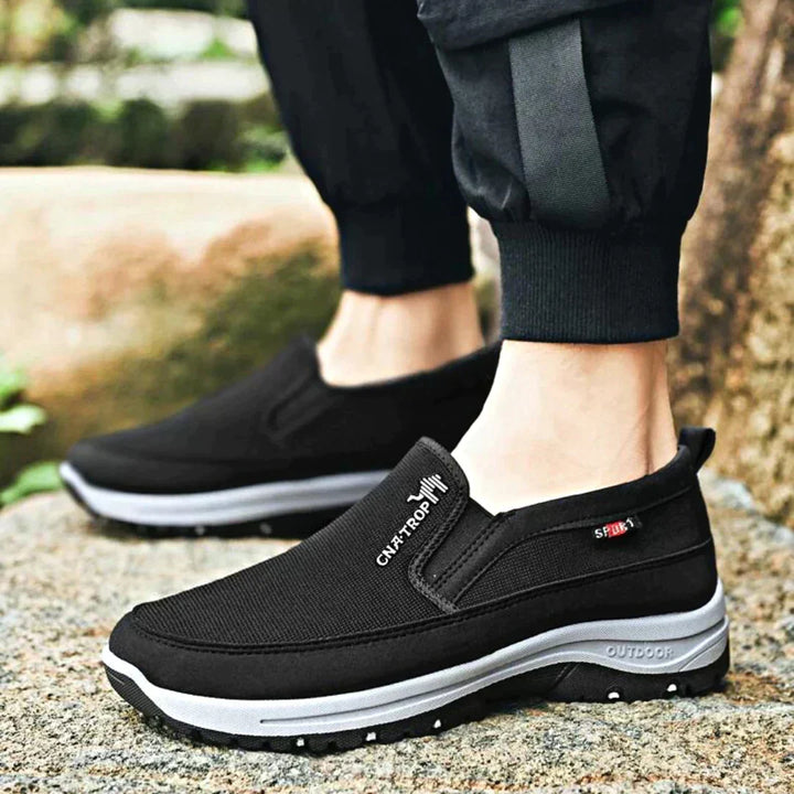 W&W Mode | Orthopädische Wanderschuhe für Herren | Robuste und bequeme Outdoor-Schuhe