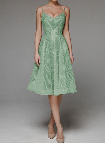 W&W Mode | Sommerliches Trägerkleid Mit Stickerei