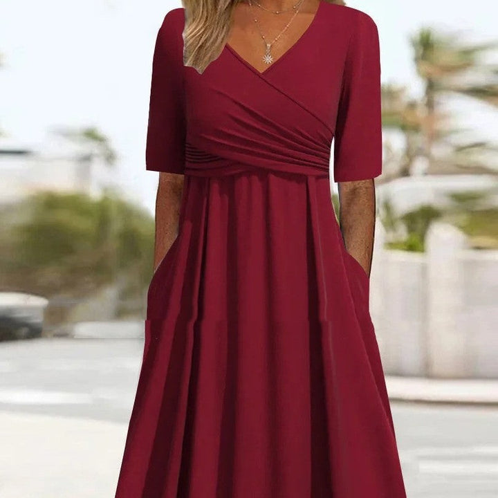 W&W Mode | Blaues, Schlichtes Midikleid Mit V-ausschnitt