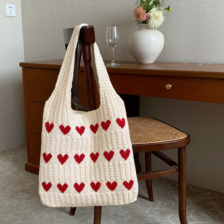W&W Mode | Handgefertigte Stricktasche mit Herzmuster