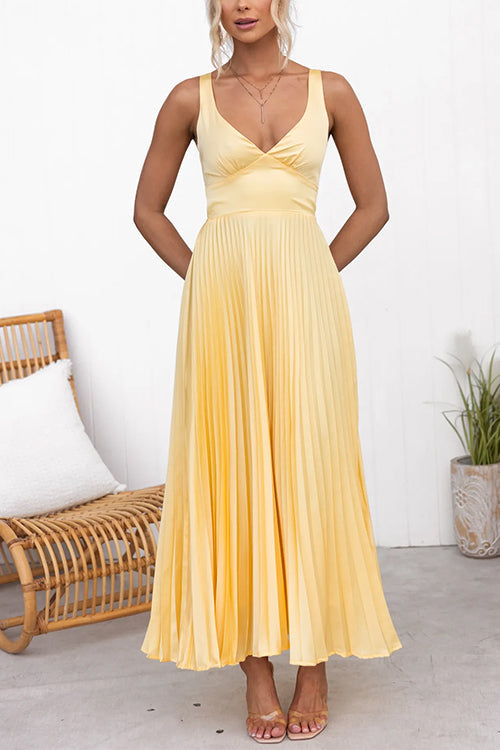 W&W Mode | V-Ausschnitt Rückenausschnitt Cut-Out Falten Maxi Cami Kleid
