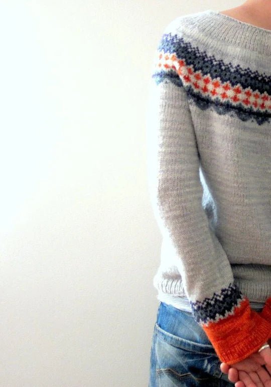 W&W Mode - Grauer Pullover im Boho-Stil