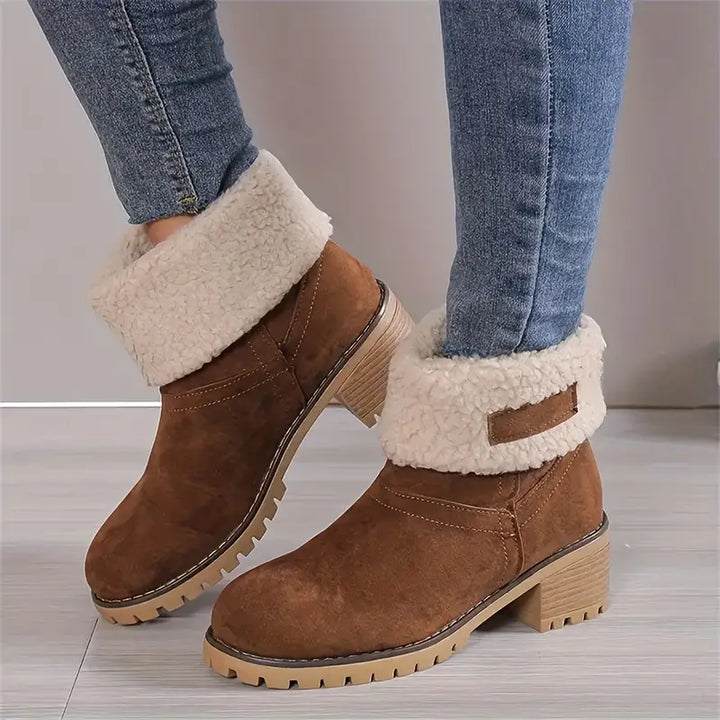 W&W Mode | Schneestiefel Mit Einem Klobigen Absatz Und Mittelhoher Sohle
