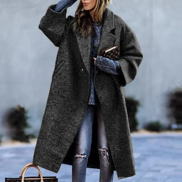 mantel mit floralem Muster
