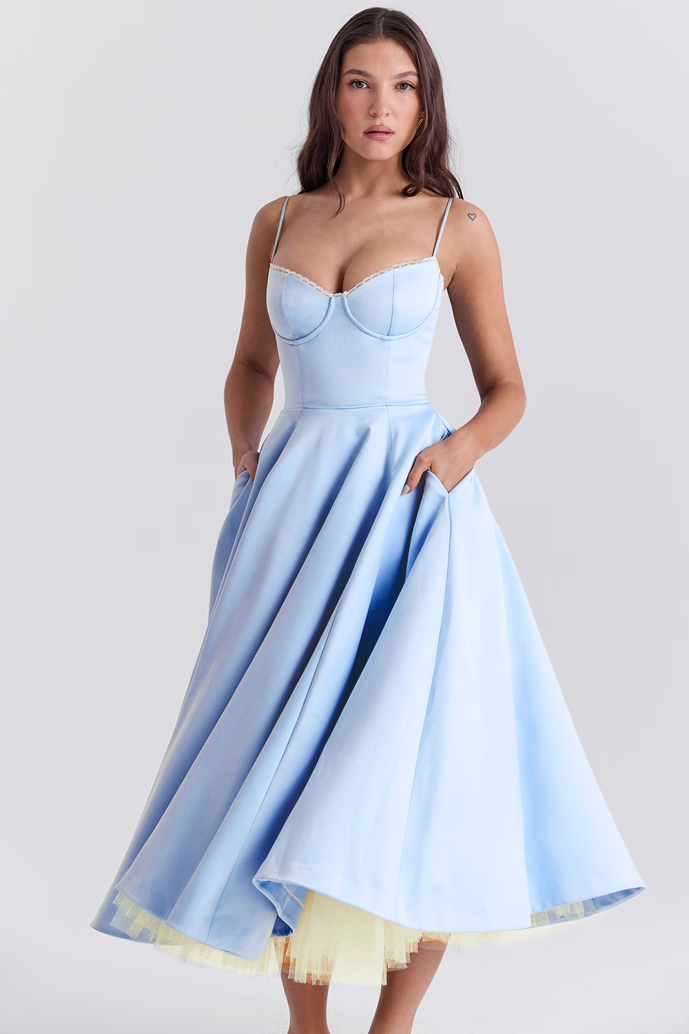 W&W Mode | Elegantes, Attraktives Partykleid