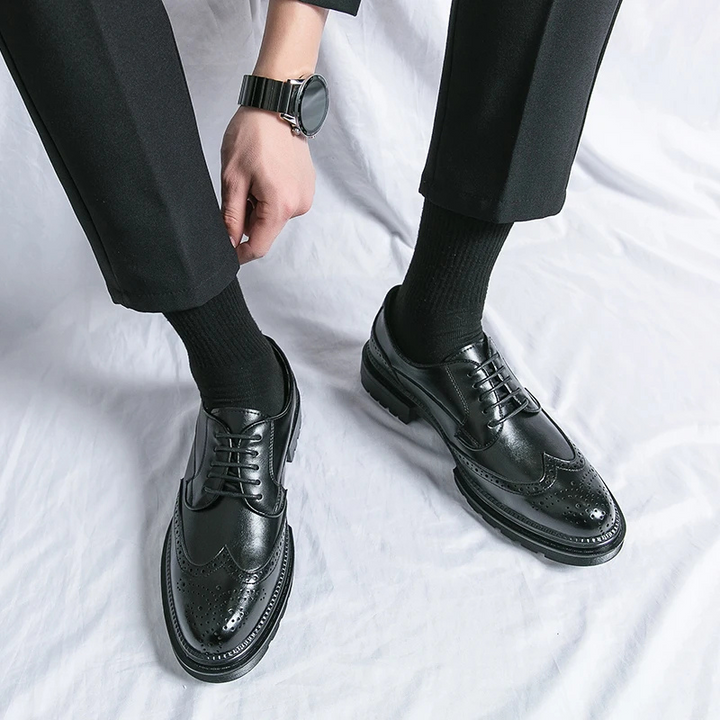 W&W Mode | Modische Herrenschuhe Mit Brogue Design Und Robuster Sohle