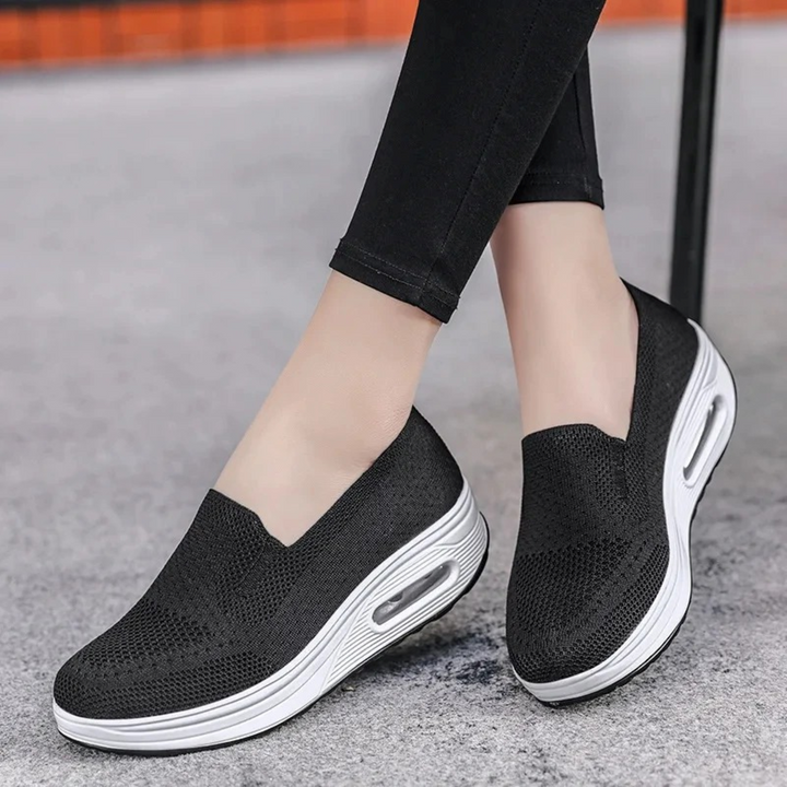 W&W Mode – Einfarbige, atmungsaktive Damen-Slipper aus Mesh