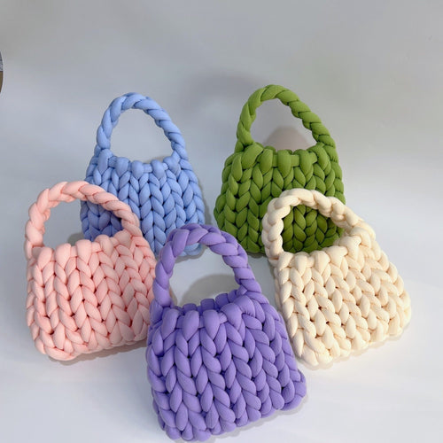 Damen Tasche aus handgewebtem Material
