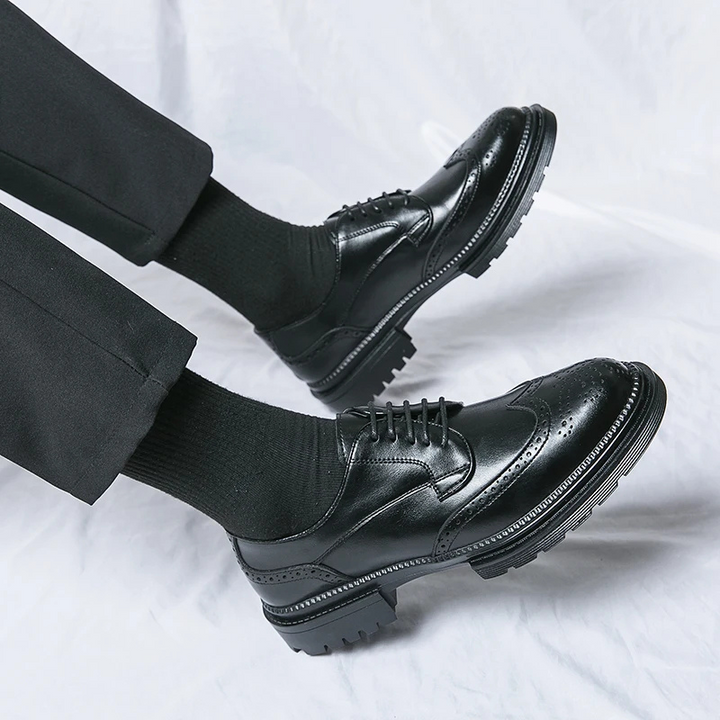 W&W Mode | Modische Herrenschuhe Mit Brogue Design Und Robuster Sohle