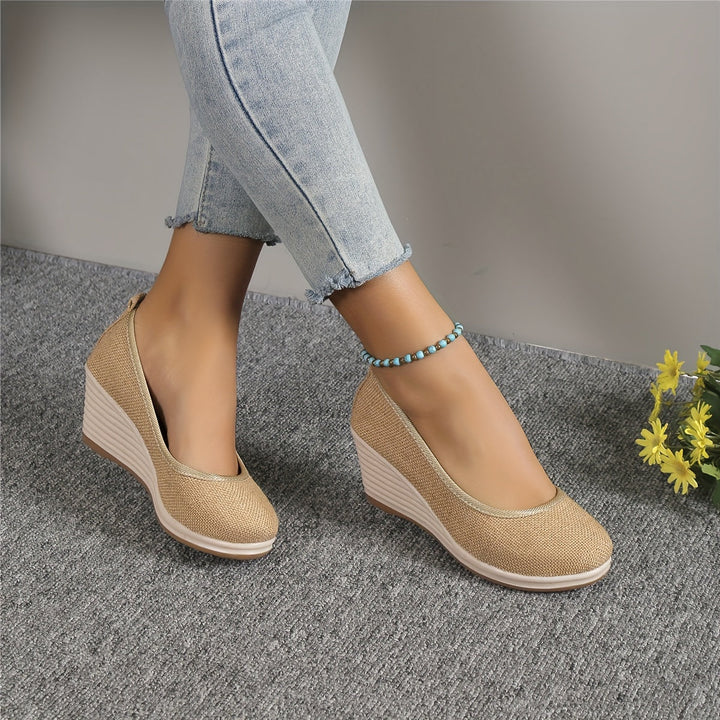 Damen Slipper mit Keilabsatz und atmungsaktivem Design