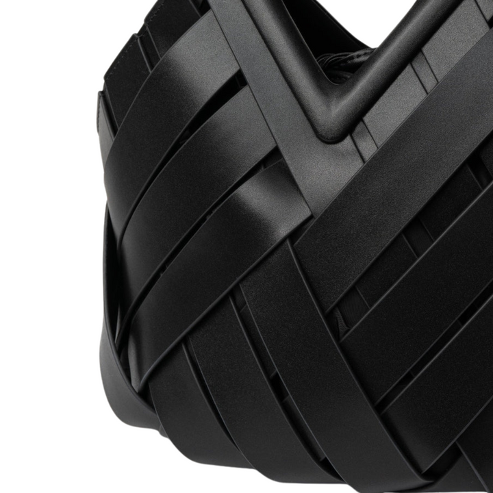 Kleine Damenhandtasche mit Kettenriemen