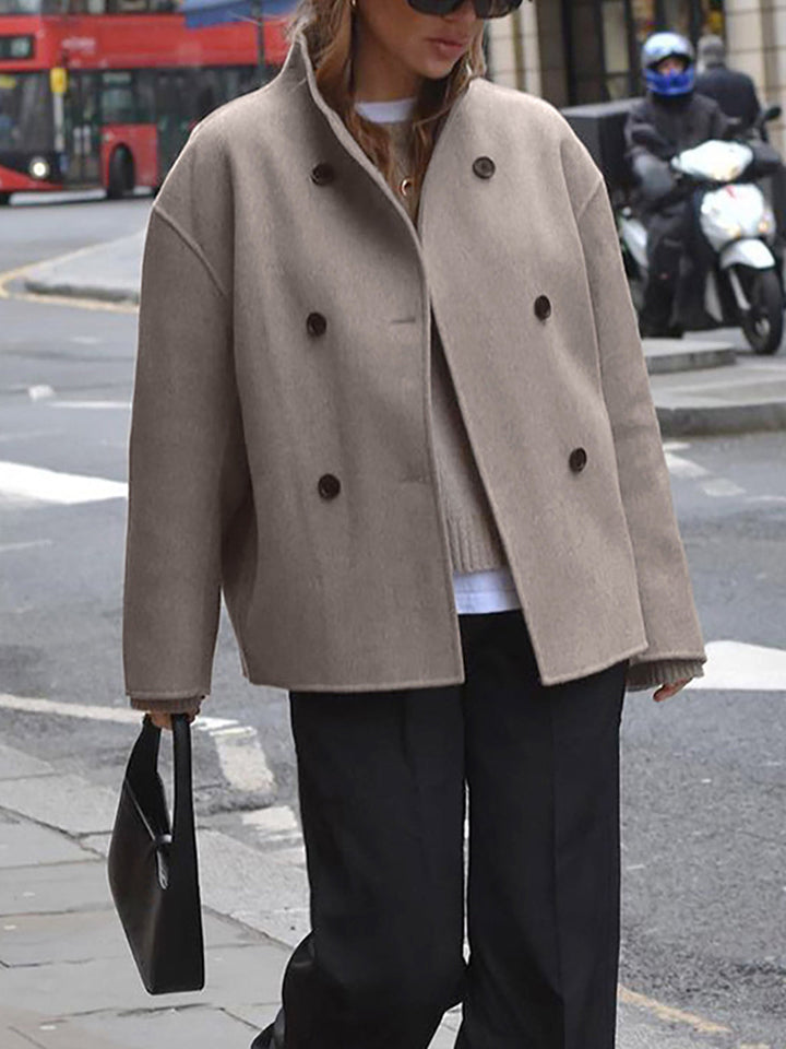 Damen kurze Jacke mit doppelter Knopfleiste und lässiger Passform