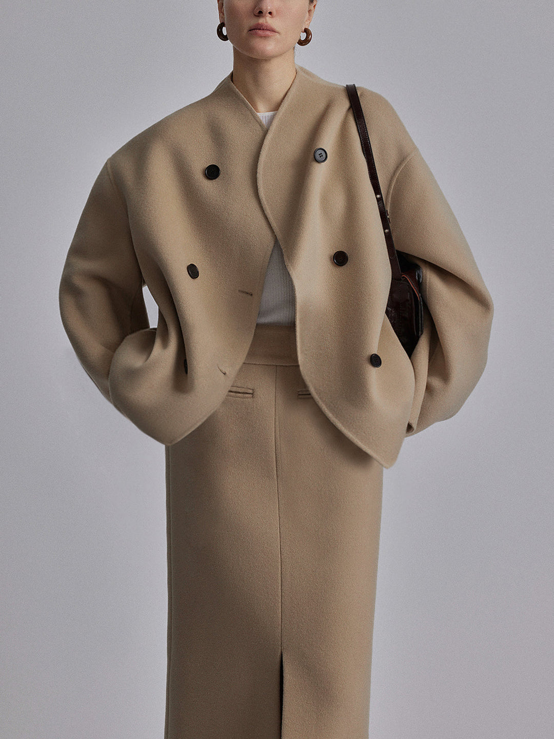 Damen kurze Jacke mit doppelter Knopfleiste und lässiger Passform