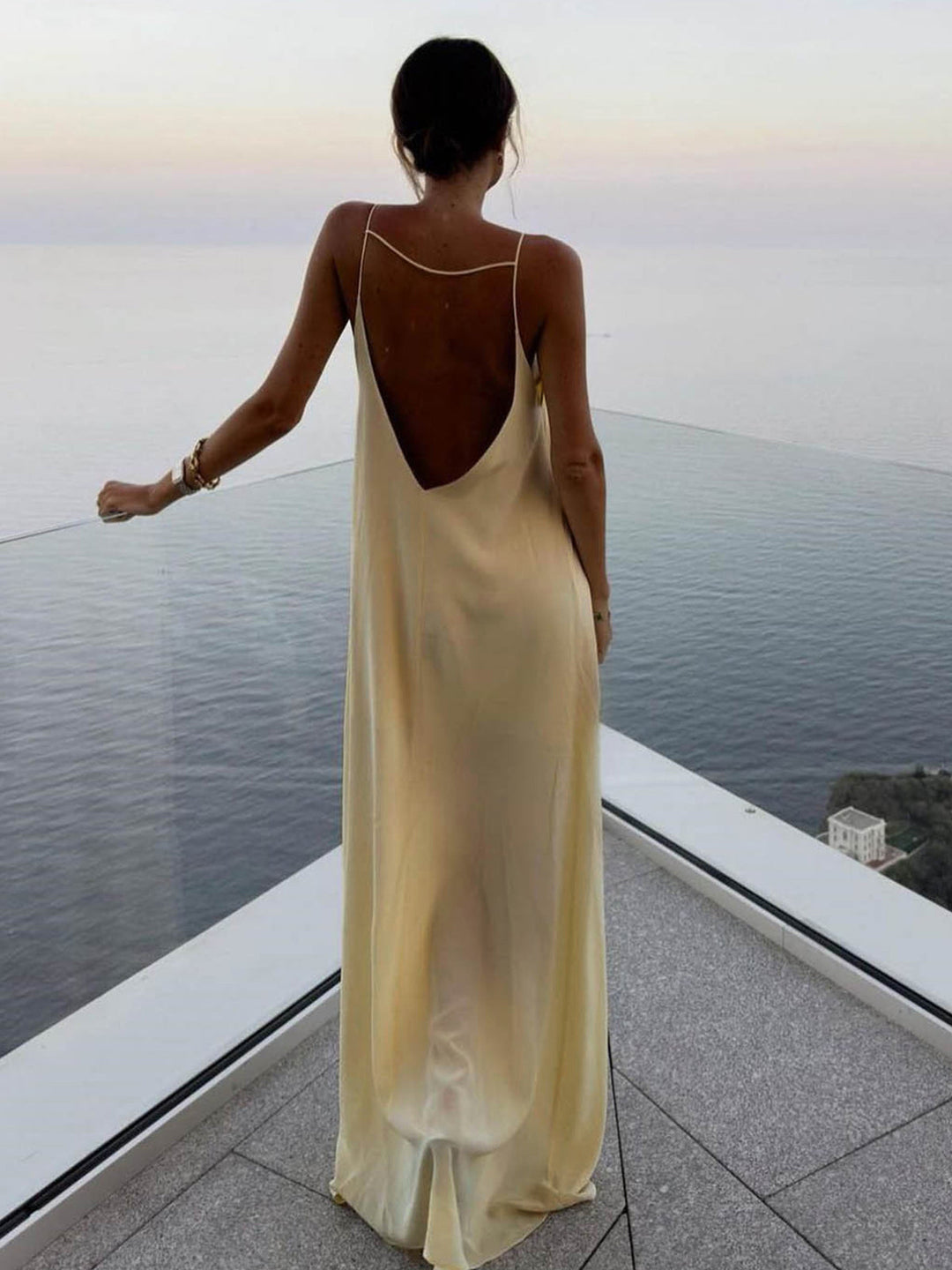 Damen-Maxikleid mit Spaghettiträgern und ärmellosem Schnitt