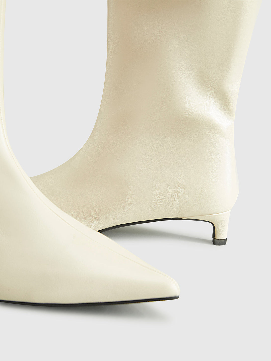 W&W Mode | Spitze Zehen Kitten Knielange Stiefel