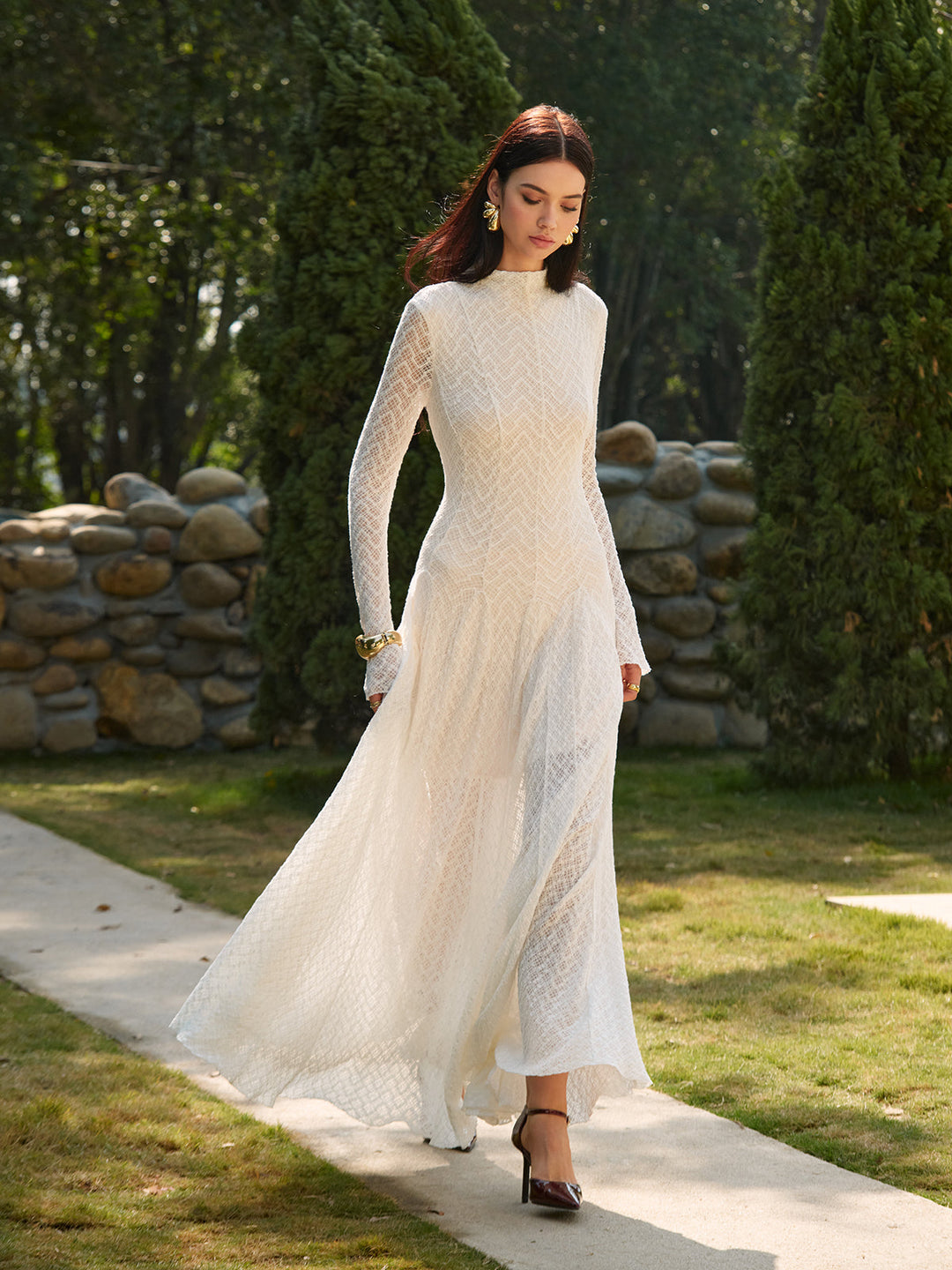W&W Mode | Semi Sheer Gesäßausschnitt Spitze Fließendes Langes Kleid