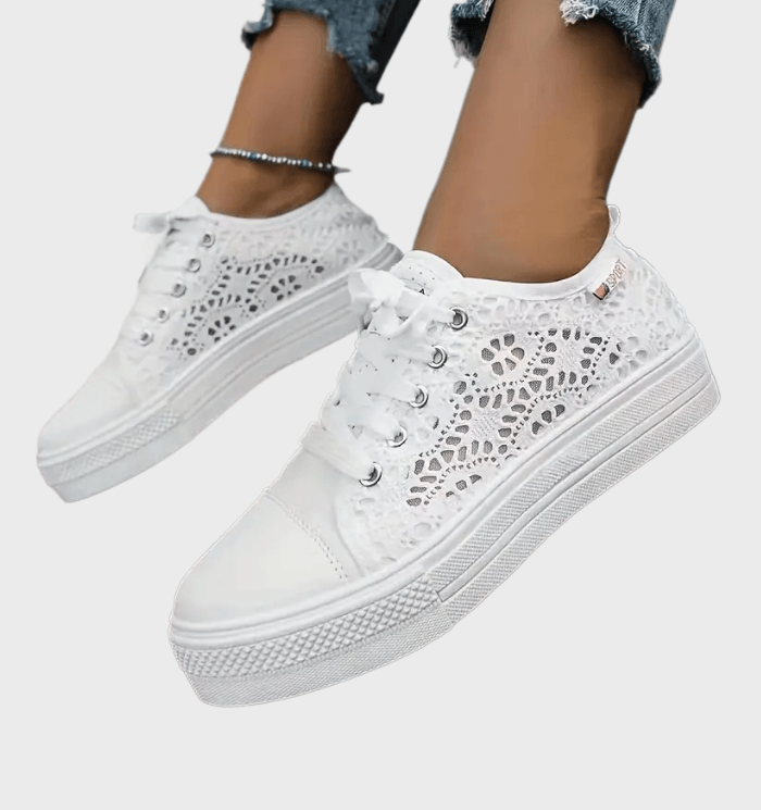 W&W Mode | Stylische Niedrig Geschnittene Schnürsneakers mit Seitlichen Details und Sicherer Passform