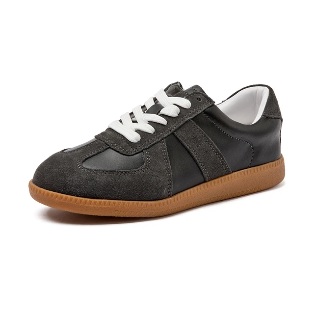 Damen-Sneaker aus echtem Leder im flachen Stil