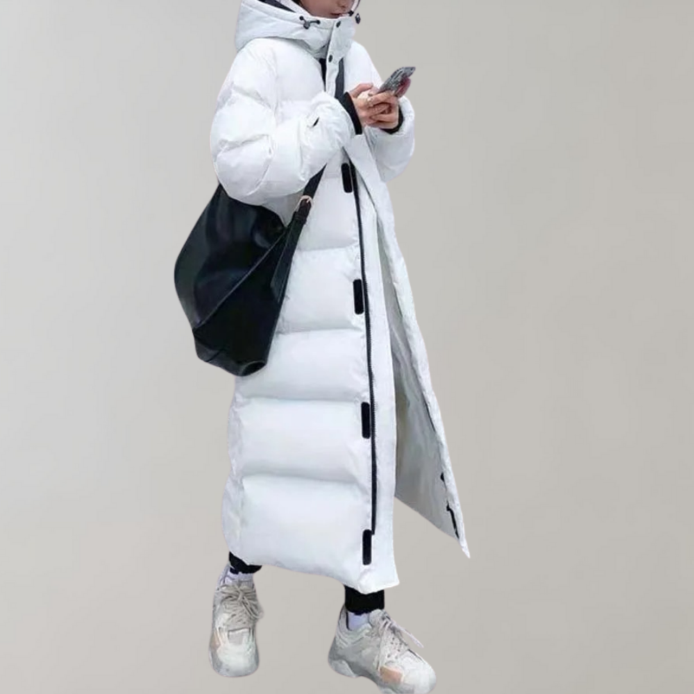 und lange Daunenjacke
