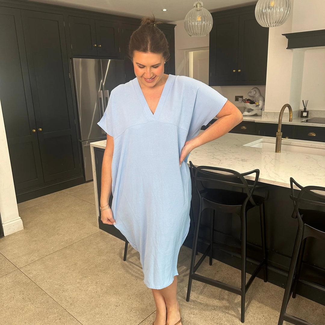 Kleid mit V-Ausschnitt | Unser Bestseller 2024