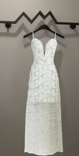 Damen Abendkleid mit kunstvoller Paillettenbesetzung und tiefem V-Ausschnitt W&W Mode