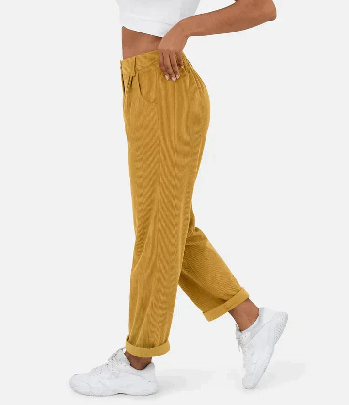 Damenhose in Cordoptik
