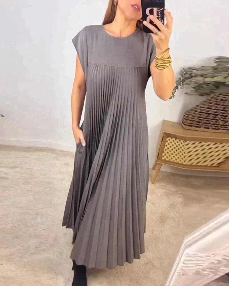 W&W Mode | Elegantes Plissee-Kleid – Zeitlos Und Raffiniert