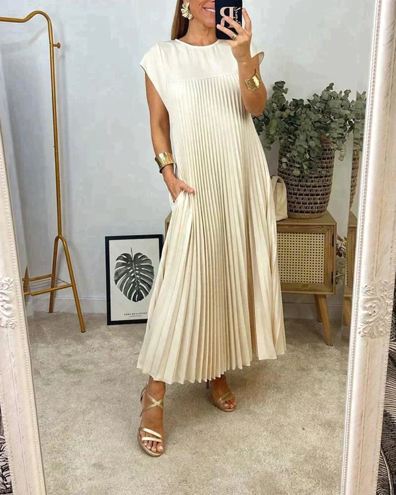 W&W Mode | Elegantes Plissee-Kleid – Zeitlos Und Raffiniert